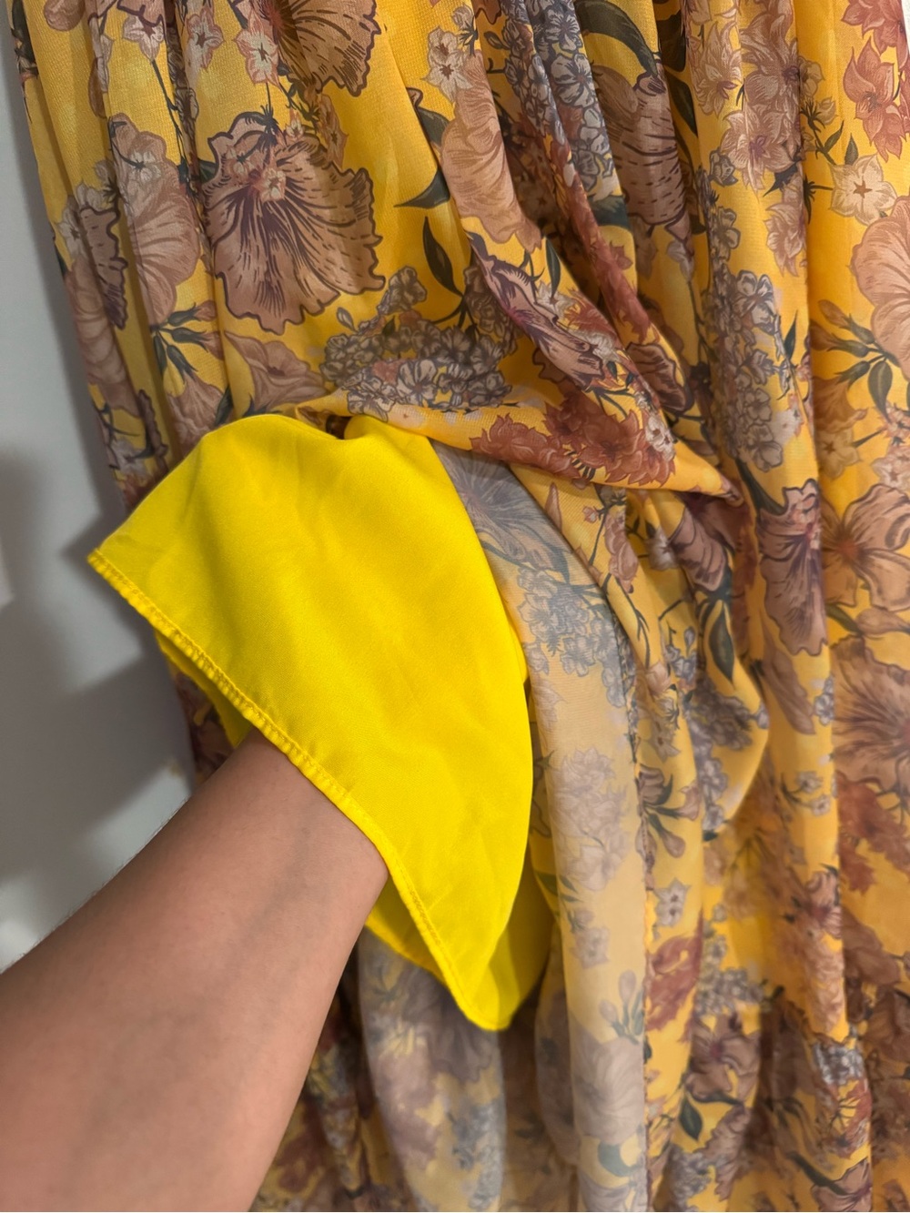 Yellow Floral Puff-Sleeve Midi Dress/ NEW - Picture 9 of 10